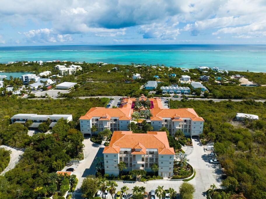 The Cottonwood House - Beach Villa Turtle Cove Extérieur photo