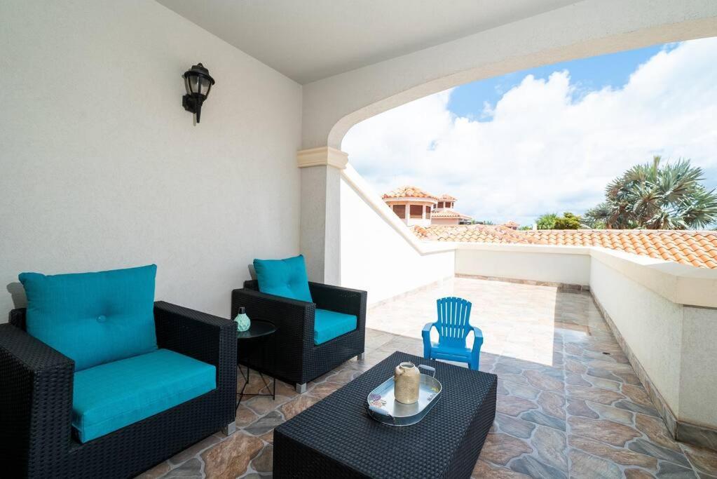 The Cottonwood House - Beach Villa Turtle Cove Extérieur photo